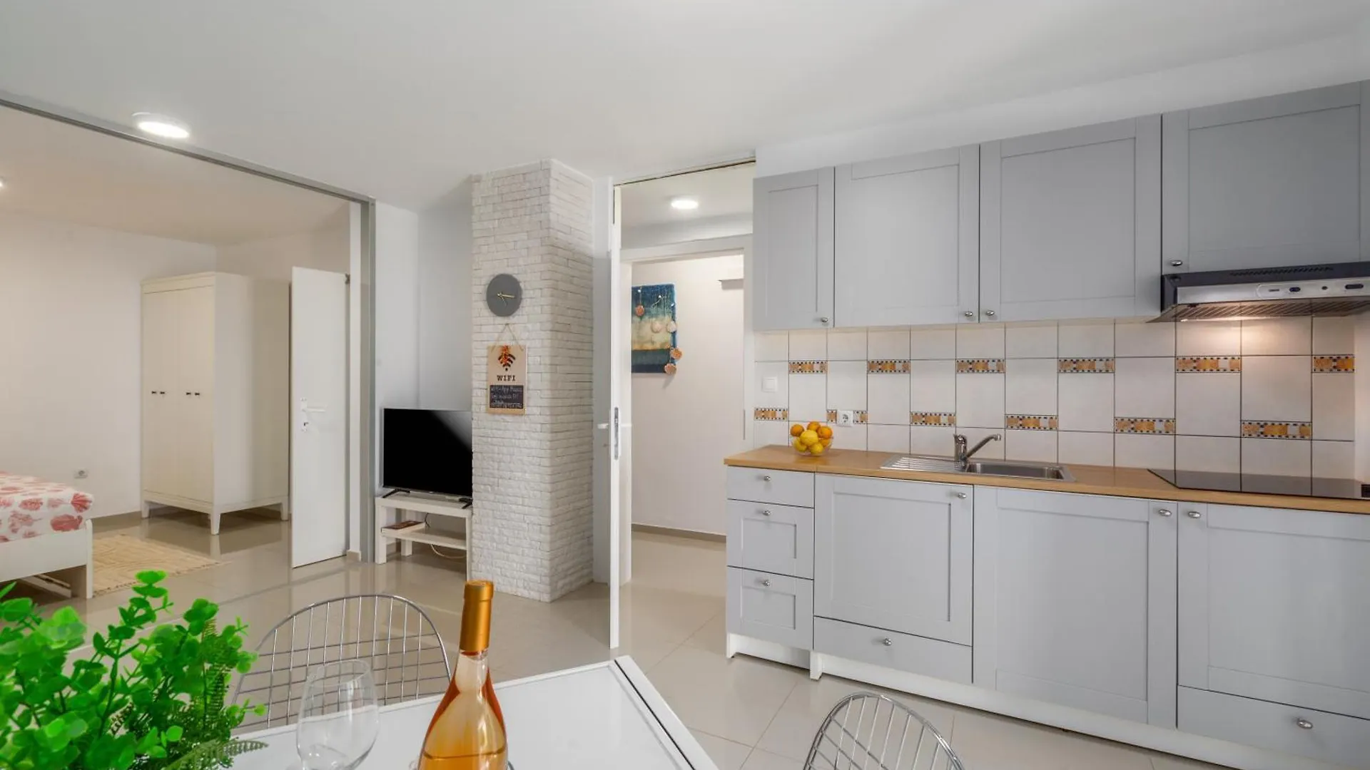 Modern Apartment Zen With Private Garden Porec