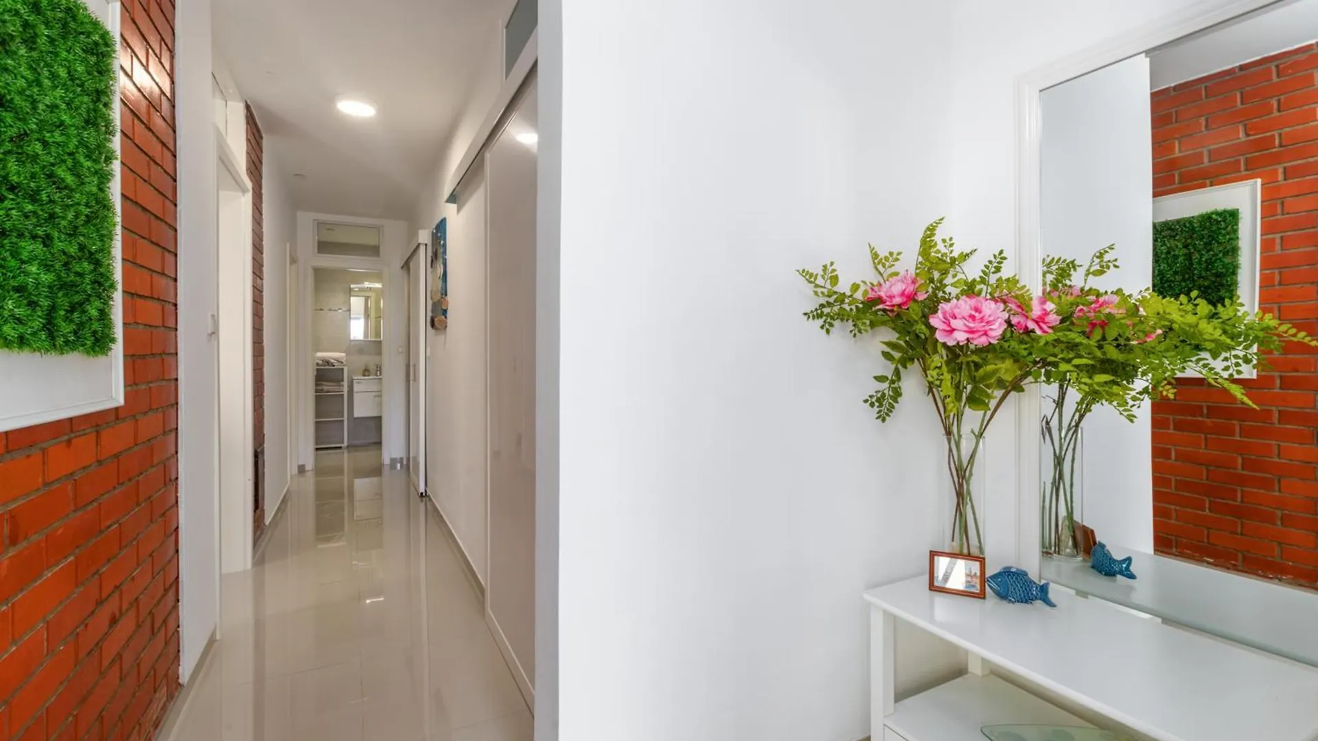 Modern Apartment Zen With Private Garden Porec 0*,  Croazia