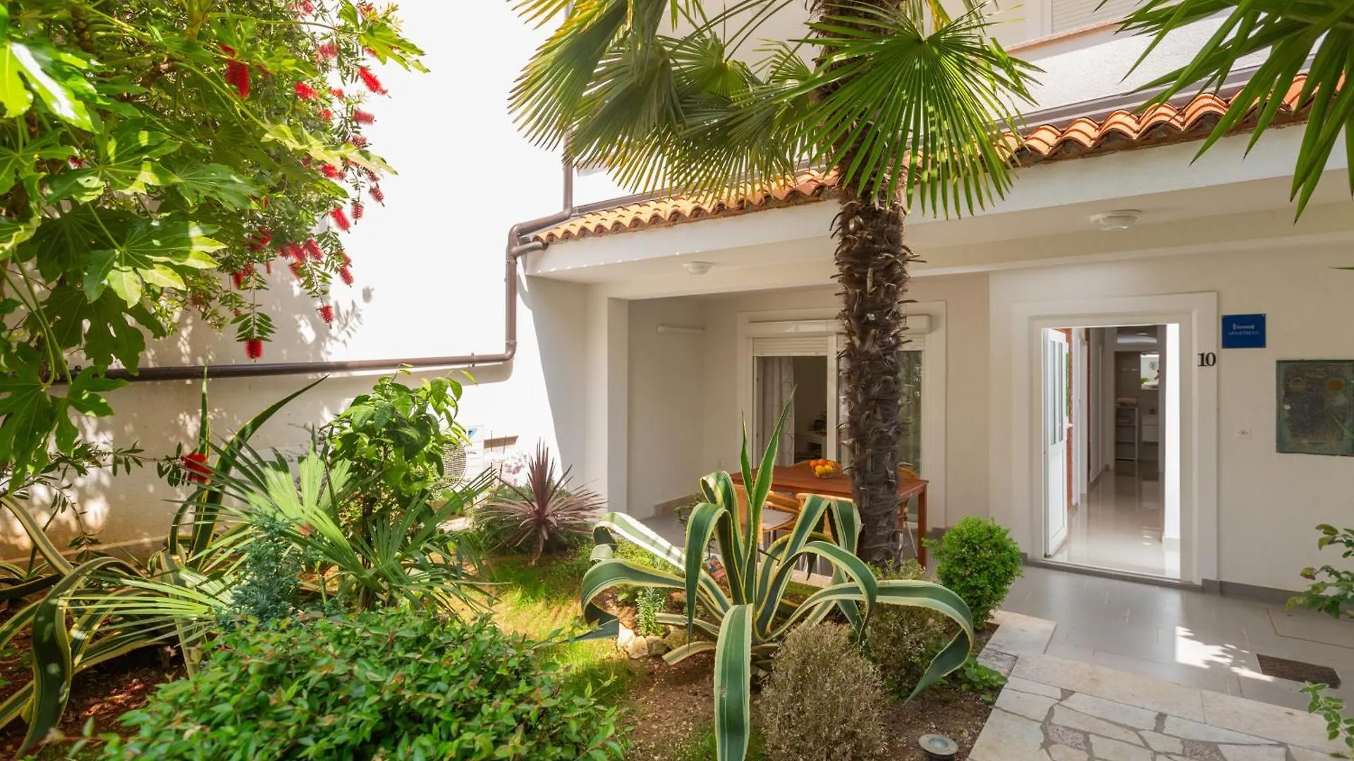 Modern Apartment Zen With Private Garden Porec